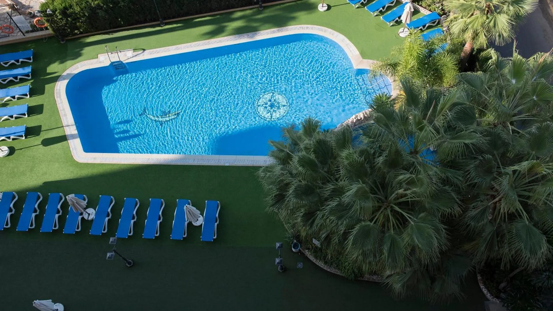 Mediterraneo Real Beach And Pool Apartment فوينخيرولا